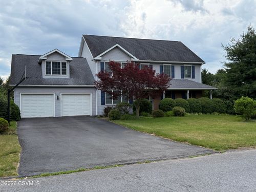 70 Fairway Dr, Lewisburg, PA, 17837-8103 | Card Image