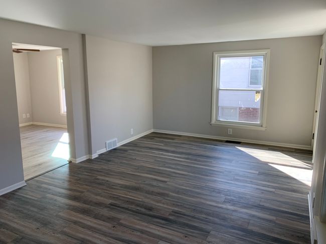 16727 Dixie Hwy, House other with 2 bedrooms, 1 bathrooms and 2 parking in Hazel Crest IL | Image 11