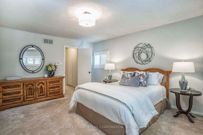 1681 Medallion Crt, House other with 5 bedrooms, 3 bathrooms and 4 parking in Mississauga ON | Image 20