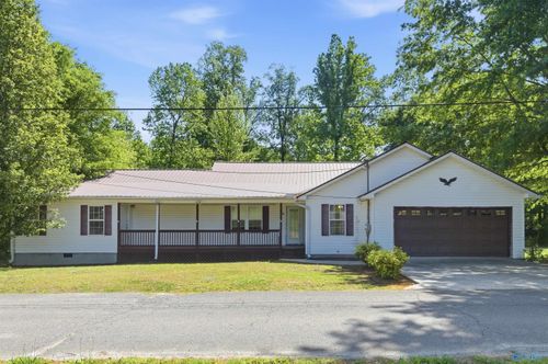 197 Holcomb Road, Guntersville, AL, 35976 | Card Image