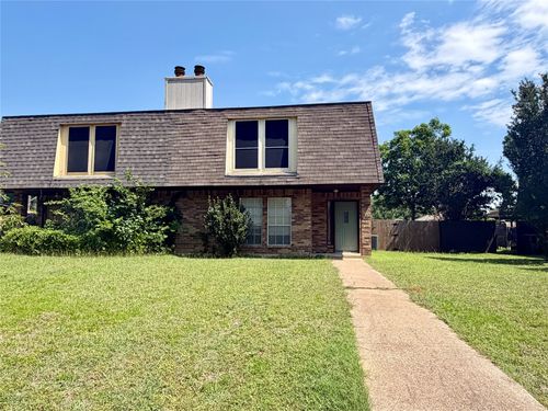 1301 Lovell Drive, Arlington, TX, 76012 | Card Image