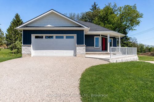 307 1st Ave N, Chesley, ON, N0G1L0 | Card Image