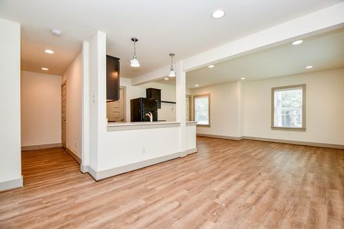 2-1011 Enid St, Houston, TX, 77009-3843 | Card Image