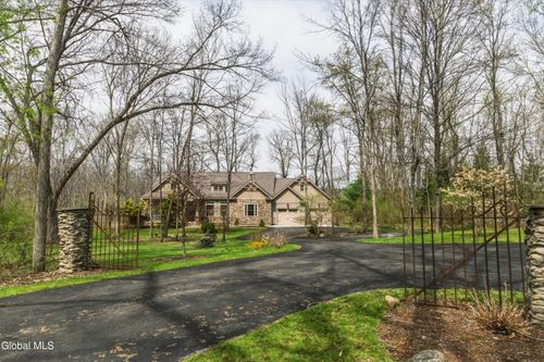 262 Old Post Rd, Ballston Spa, NY, 12020-4000 | Card Image