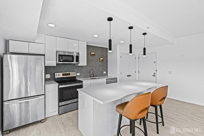 APT-2114 - 110 Somerset St, Townhouse with 1 bedrooms, 2 bathrooms and null parking in New Brunswick NJ | Image 5