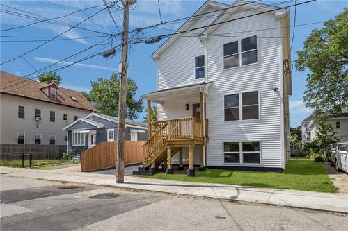 129 Briggs St, Providence, RI, 02905-3037 | Card Image