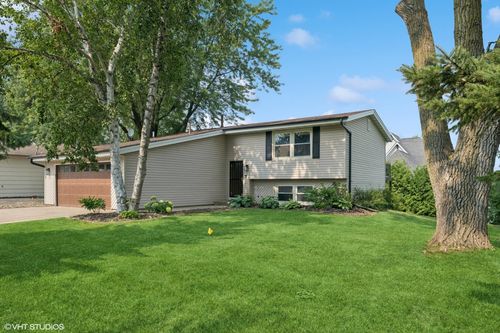 2952 Center Rd Sw, Prior Lake, MN, 55372-2305 | Card Image