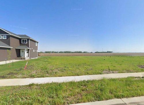 1528 6th Ave Ne, Dilworth, MN, 56529-1549 | Card Image