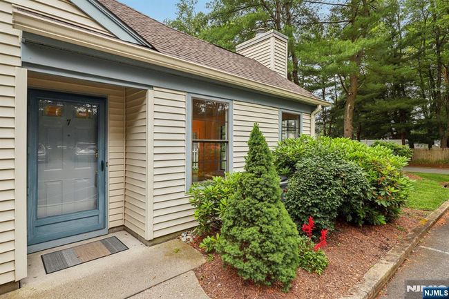 7 Eakens Ct, Condo with 2 bedrooms, 1 bathrooms and null parking in Mahwah NJ | Image 5