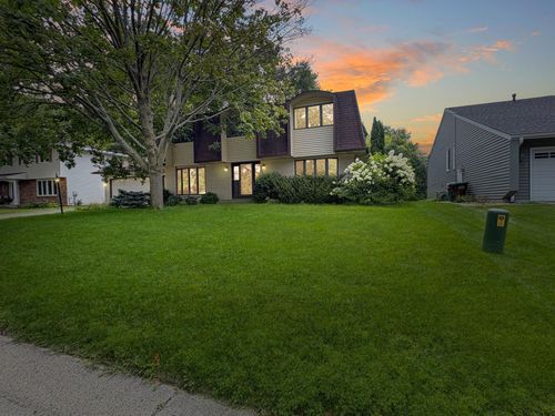 5801 W 99th St, Bloomington, MN, 55437-2230 | Card Image