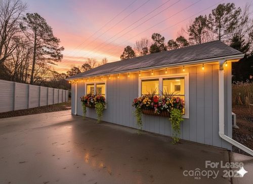 2-3211 Winding Trl, Matthews, NC, 28105-3037 | Card Image