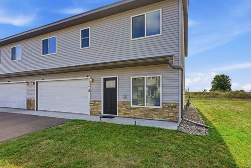 416 Sierra Pl, Roberts, WI, 54023-8504 | Card Image