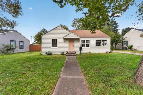 708 W South St, Harrisonville, MO, 64701-3049 | Card Image