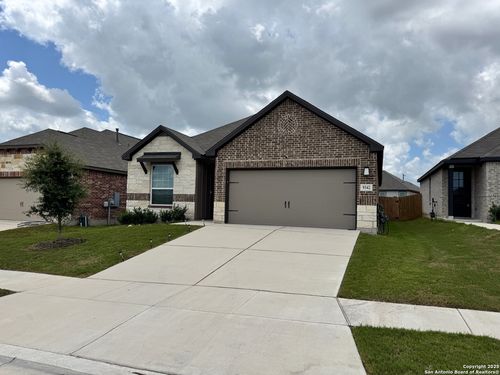 9342 Crestway Rd, Converse, TX, 78109-0557 | Card Image