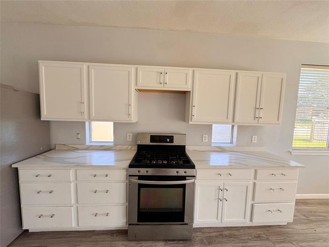 1803 Shadow Haven Ct, House other with 5 bedrooms, 4 bathrooms and 2 parking in Fresno TX | Image 10