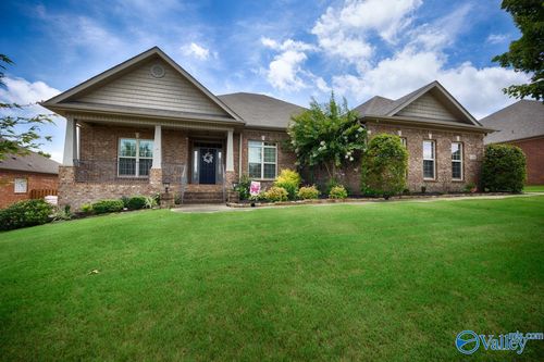 7566 Crestridge Dr, Owens Cross Roads, AL, 35763-8852 | Card Image