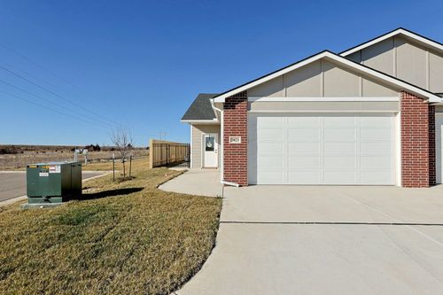 3835 S Bluelake Ct, Wichita, KS, 67215-3201 | Card Image