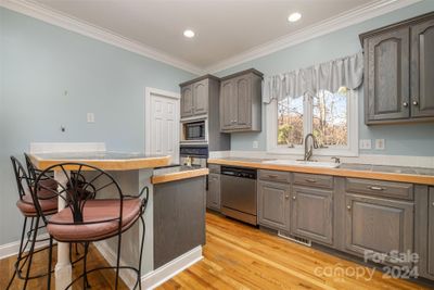 Kitchen | Image 3