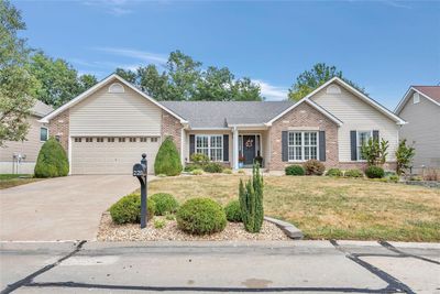 Great curb appeal is just the start at this extraordinary atrium ranch home! | Image 1