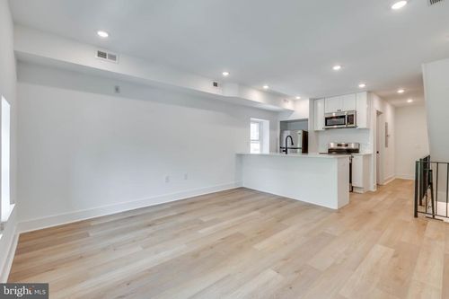 4c-4218 Baltimore Ave, PHILADELPHIA, PA, 19104-5184 | Card Image