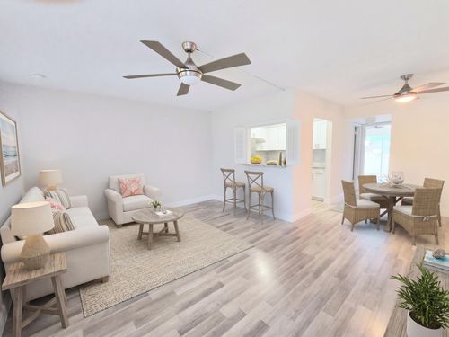 204 Canterbury I, West Palm Beach, FL, 33417-6852 | Card Image