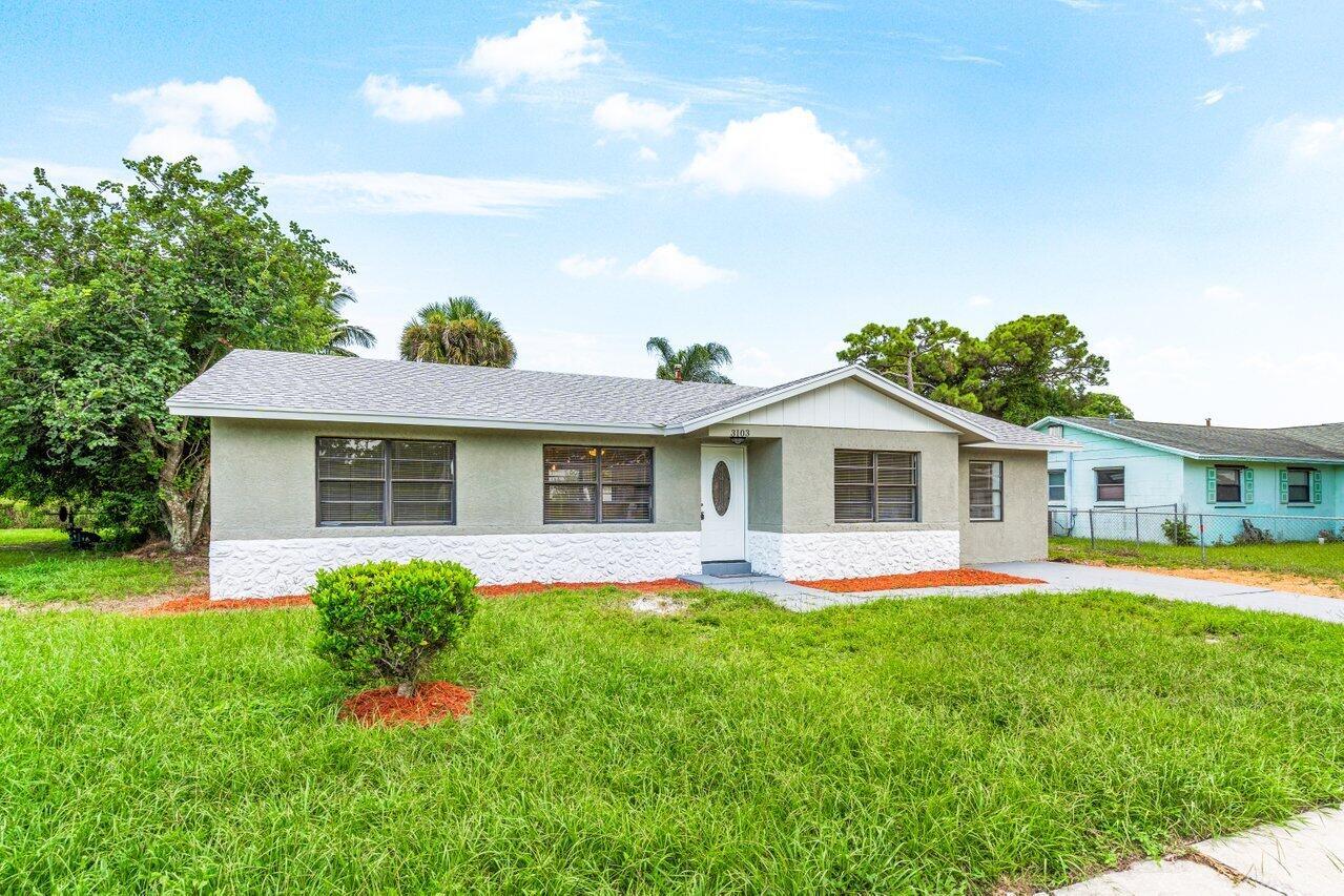 Anderson Dr, Fort Pierce, FL 34946