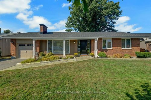 3 Parkland Cres, Nepean, ON, K2H5V3 | Card Image