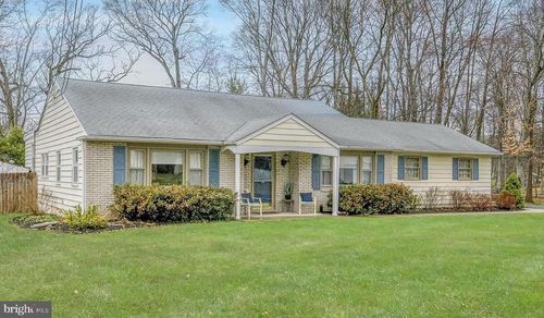 6 Sparrow Ct, Ewing, NJ, 08638-1226 | Card Image