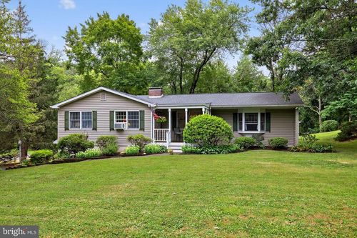 13 Walton Dr, NEW HOPE, PA, 18938-1027 | Card Image