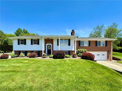 611 W Englewood Ave, Neshannock Twp, PA, 16105 | Card Image