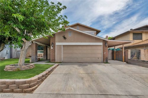 601 Cragin Park Dr, Las Vegas, NV, 89107-4319 | Card Image