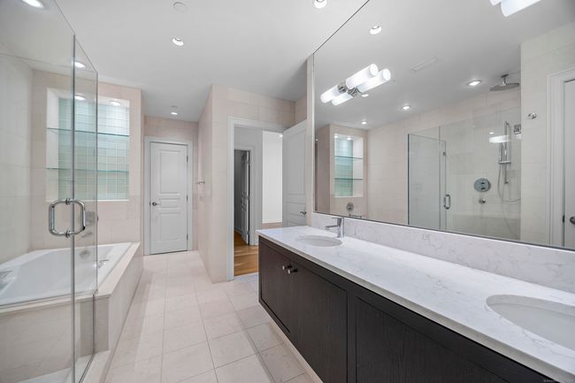 UNIT-1403 - 100 Parrott Dr, Condo with 2 bedrooms, 2 bathrooms and 3 parking in Shelton CT | Image 12