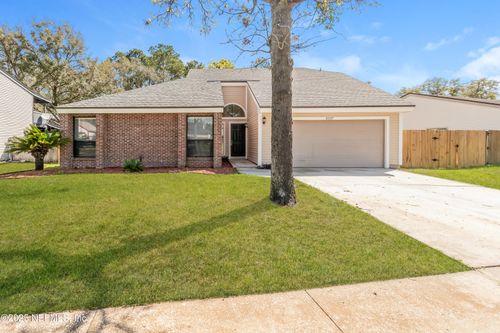 8337 Chason Rd E, JACKSONVILLE, FL, 32244-5445 | Card Image