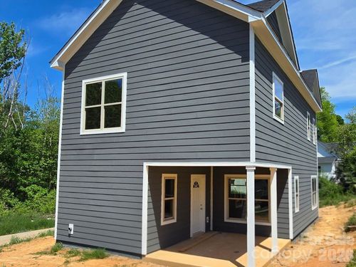 1011 Cross Street, Lancaster, SC, 29720 | Card Image