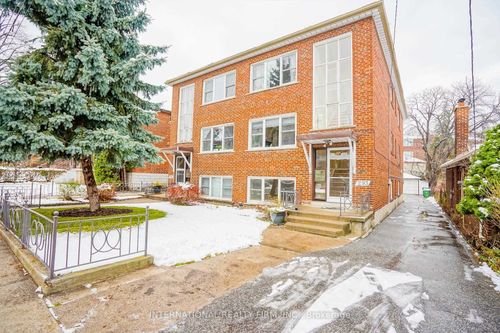 1-295 Indian Grove E, Toronto, ON, M6P2H6 | Card Image