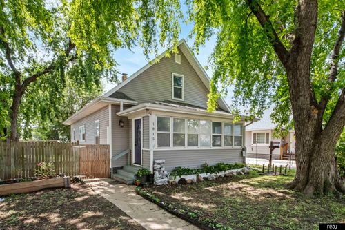 1815 Avenue E, Council Bluffs, IA, 51501 | Card Image