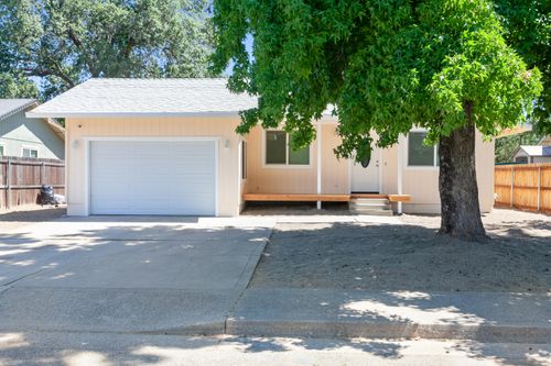 2445 Toyon St, Anderson, CA, 96007-9396 | Card Image