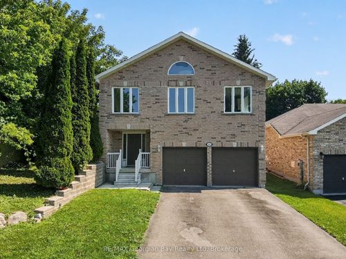 423 Irwin St, Midland, ON, L4R2V6 | Card Image