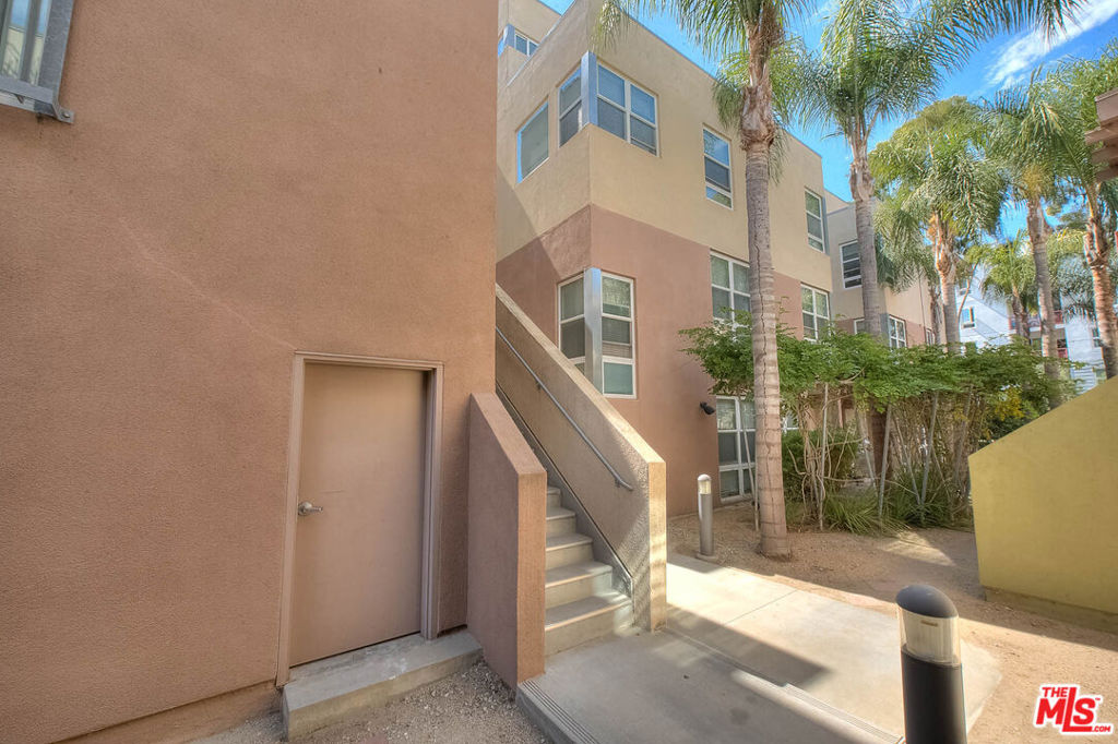 Residential in Long Beach 2