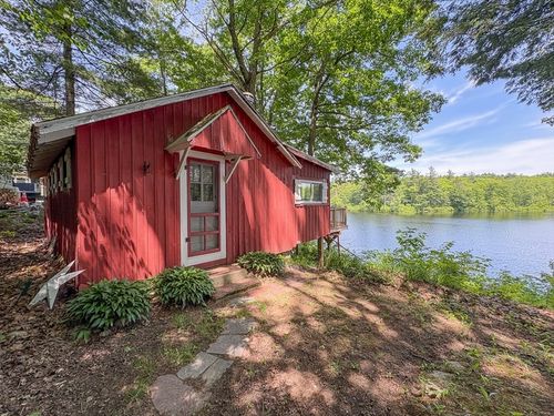 33 Watatic Pond Rd, Ashburnham, MA, 01430-1118 | Card Image