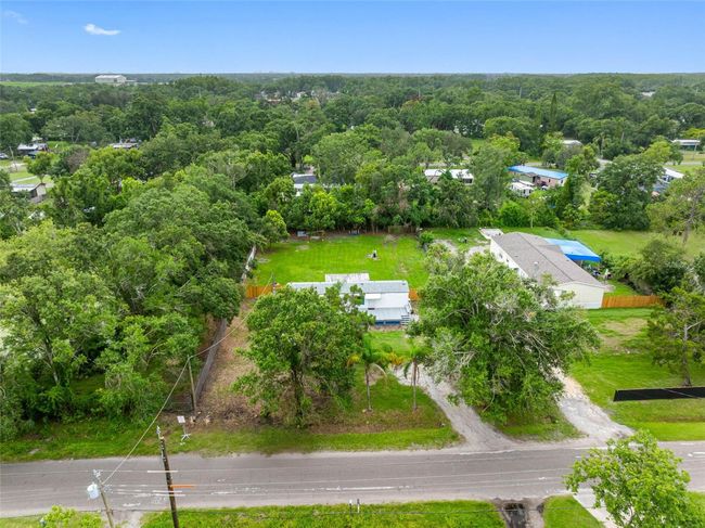 8714 N Meadowview Cir, House other with 2 bedrooms, 2 bathrooms and null parking in Tampa FL | Image 38