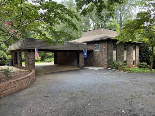 105 E Brookwood Dr, Clemson, SC, 29631-2308 | Card Image