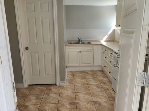 basement-3756 Sunset St, Burnaby, BC, V5G1T2 | Card Image