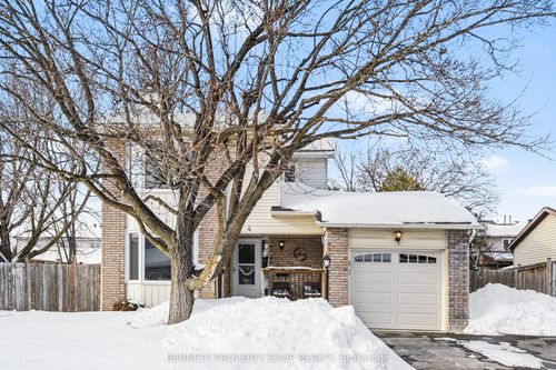 4 Bartley Crescent, Barrhaven, ON, K2J2J7 | Card Image