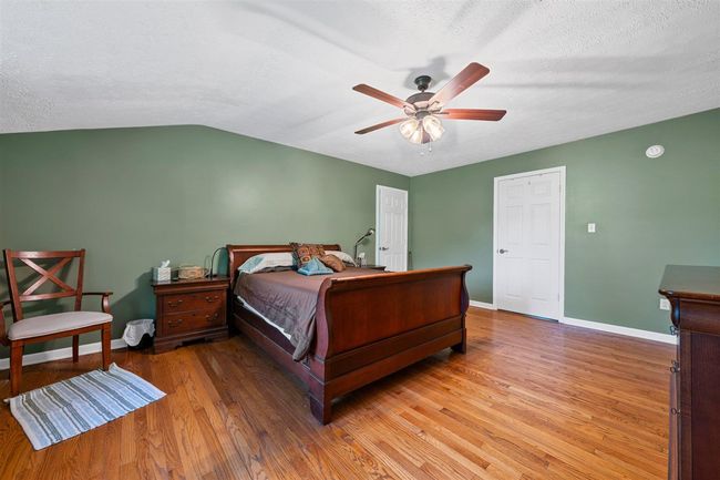 2037 Middle Bridge Rd, House other with 4 bedrooms, 5 bathrooms and null parking in Bowling Green KY | Image 41