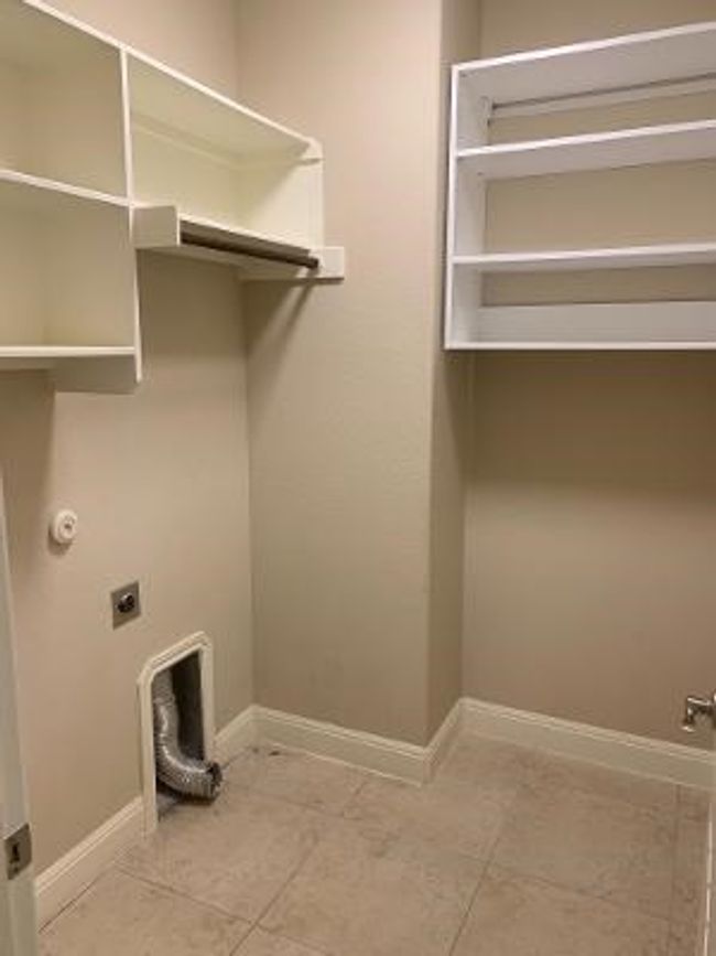 Laundry Room | Image 15