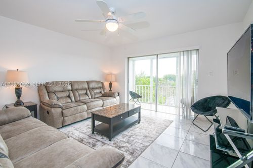 502-4650 Washington St, Hollywood, FL, 33021-7673 | Card Image
