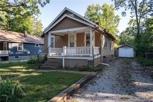 317 E 17th St, Lawrence, KS, 66044-3707 | Card Image