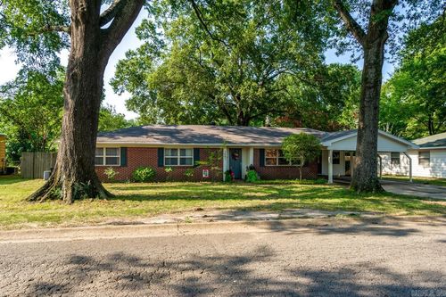 2021 Arkansas Ave, Conway, AR, 72034-3210 | Card Image