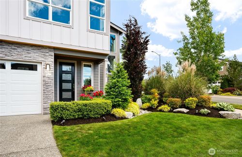 3731 82nd Dr Ne, Marysville, WA, 98270-6883 | Card Image